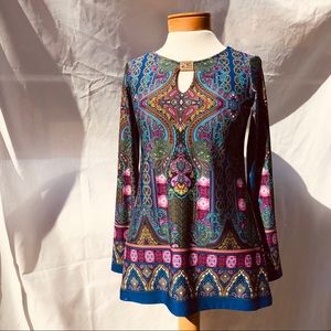 🌟Melissa Paige XS Long Sleeve Paisley Top